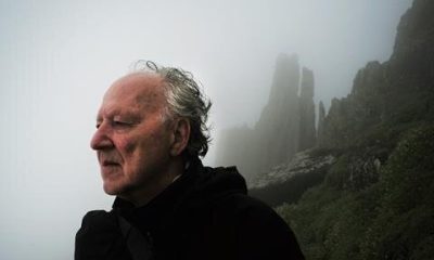 %D8%B3%D8%B1%D8%A8%D8%A7%D8%B2 %D9%BE%DB%8C%D8%B1 %D8%B3%DB%8C%D9%86%D9%85%D8%A7 %D9%87%D9%86%D9%88%D8%B2 %D8%A8%D8%A7%D8%B2%D9%86%D8%B4%D8%B3%D8%AA%D9%87 %D9%86%DB%8C%D8%B3%D8%AA 400x240