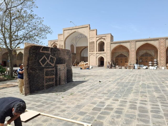 توضیحات ضد و نقیض درباره فیلمبرداری پرحاشیه‌ «بامداد خمار» در مسجدی تاریخی! 
