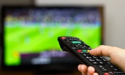 ترافیک فوتبالهای خارجی در تلویزیون و رادیو