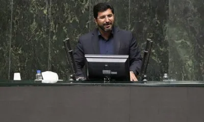 معتمدیزاده دولت و مجلس از خبرنگاران حمایت کنند