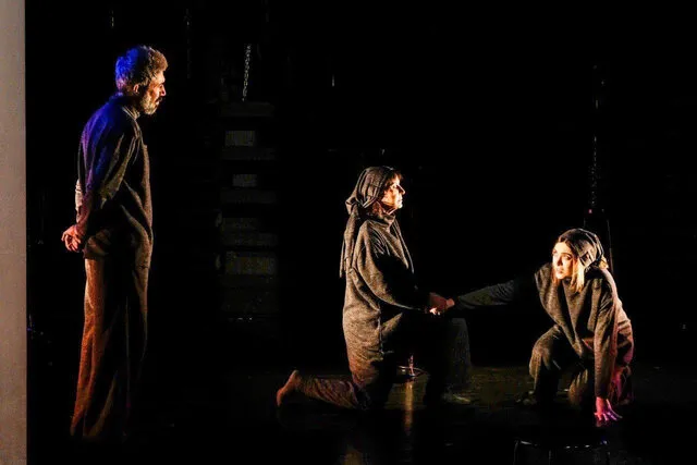 بهنوش طباطبایی ۳ روز روی صحنه نمیرود صابر ابر به