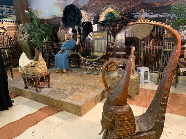 دست‌اندرکاران موسی کلیم‌الله به رییس‌جمهور چه هدیه‌ای دادند؟