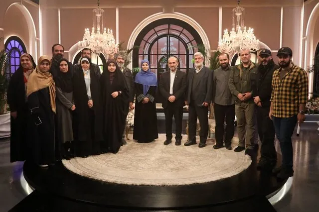 رئیس صداوسیما از مادر گفتن رسالت صداوسیماست