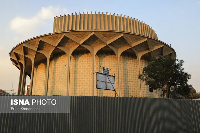 سال به پایان رسید و قصه تئاتر شهر به سرانجام