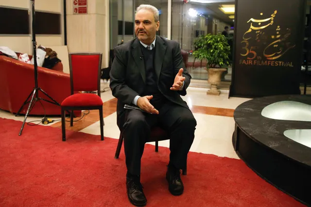 ویدئو واکنش جواد خیابانی به شوخیهای مردم