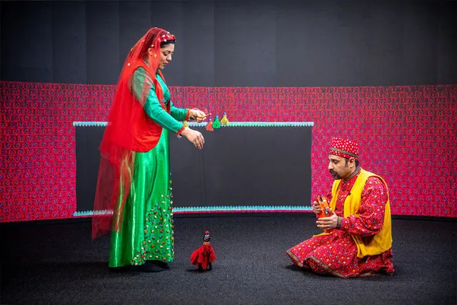 ویدیو درخواست خانواده‌ای هنرمند برای زنده نگه داشتن هنر خیمه‌شب‌بازی