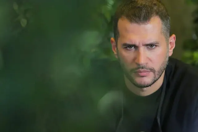 اکران آنلاین دارچین تلخ