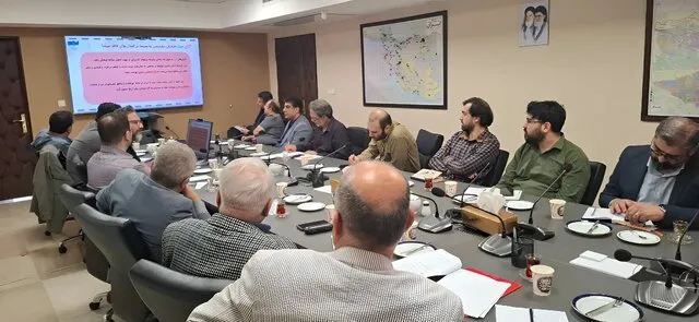 بررسی اکران سیار چالش‌ها و دستاوردها در یک نشست