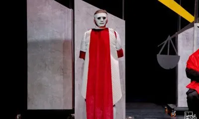 بعضی از آثار توی بورس نبوده‌اند