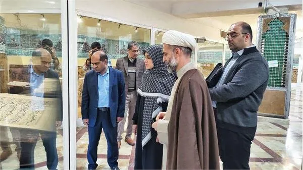 سفر معاون هنری به قم در آستانه روز هنر انقلاب