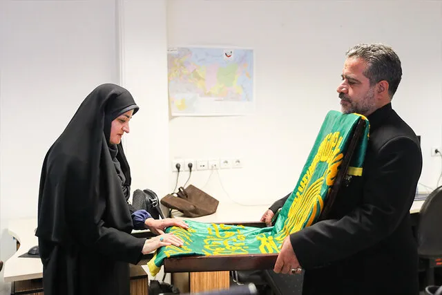 ویدیو پیکر خبرنگار و سردبیر مجلس ایسنا در زادگاهش آرام