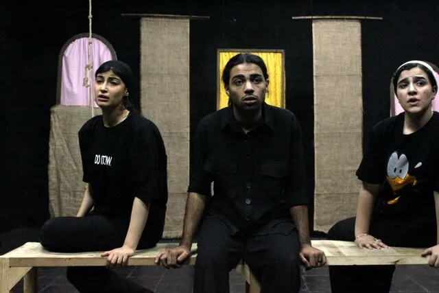 اجرای نمایش به علی گفت مادرش روزی در محراب