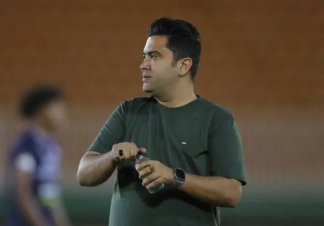 اخباری برنده بازی، بانوان تماشاگر بودند از صداوسیما ناراحتم