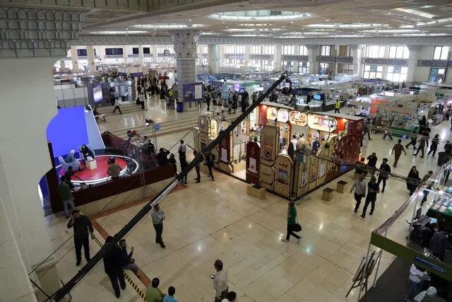 استقبال تلویزیون از نمایشگاه کتاب باغ کتاب فرزاد جمشیدی و