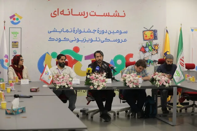 خونه مادربزرگه و هادی و هدی کودکان دوران جنگ را