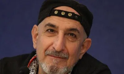 فرهاد آییش؛ انسانی شیشهای که سقراطتر از او نیست