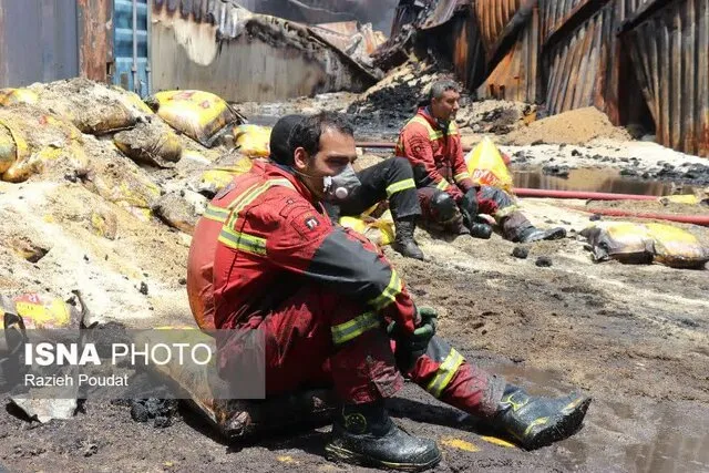 پخش صحنههای مهار آتش بندر شهید رجایی امشب از تلویزیون